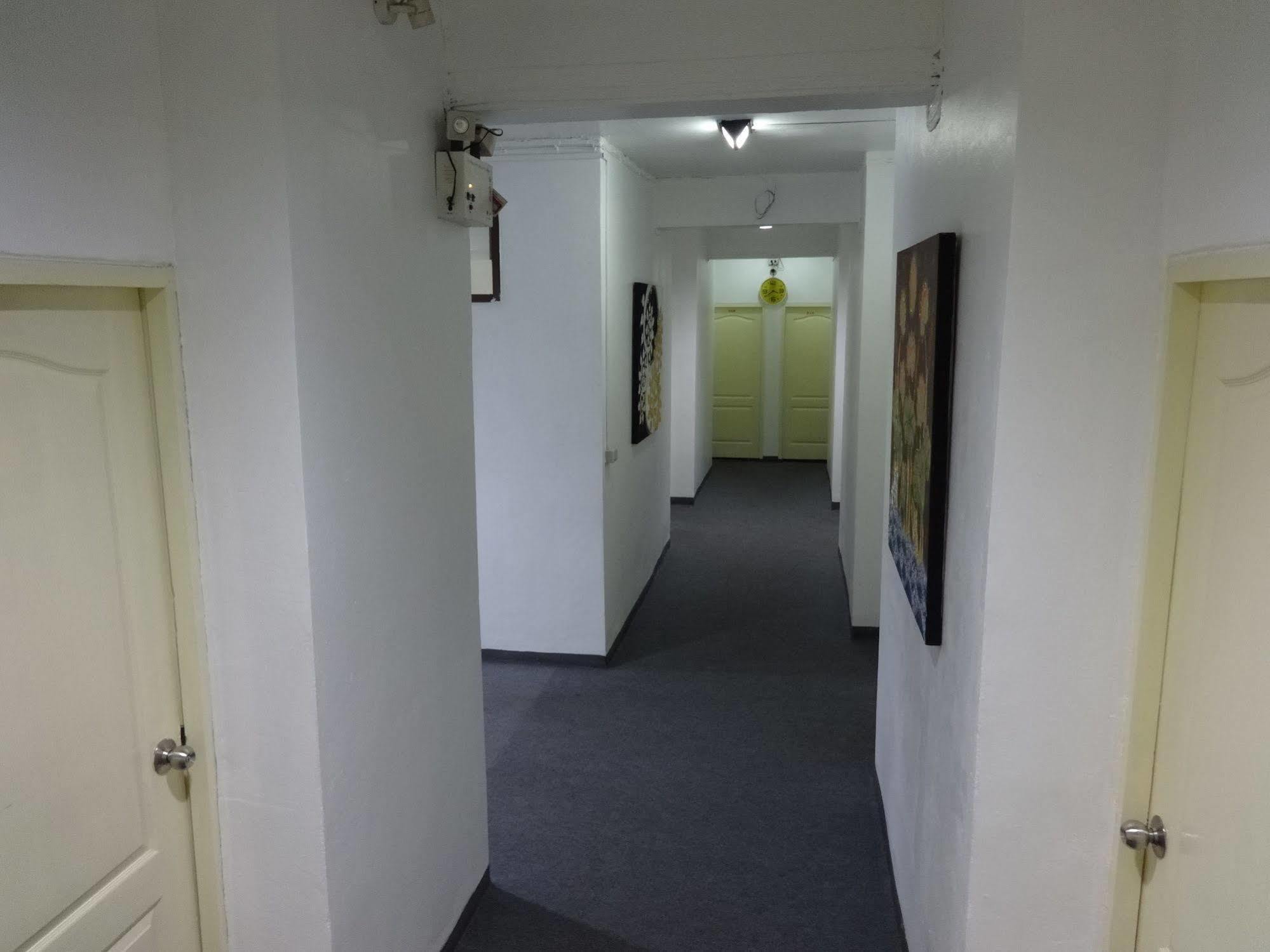 Oyo 568 Art Hua Lamphong Hotel Banguecoque